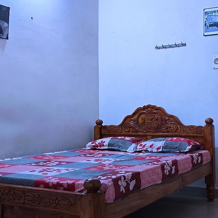 Guru Krupa Home Stay Тируваннамалай Экстерьер фото
