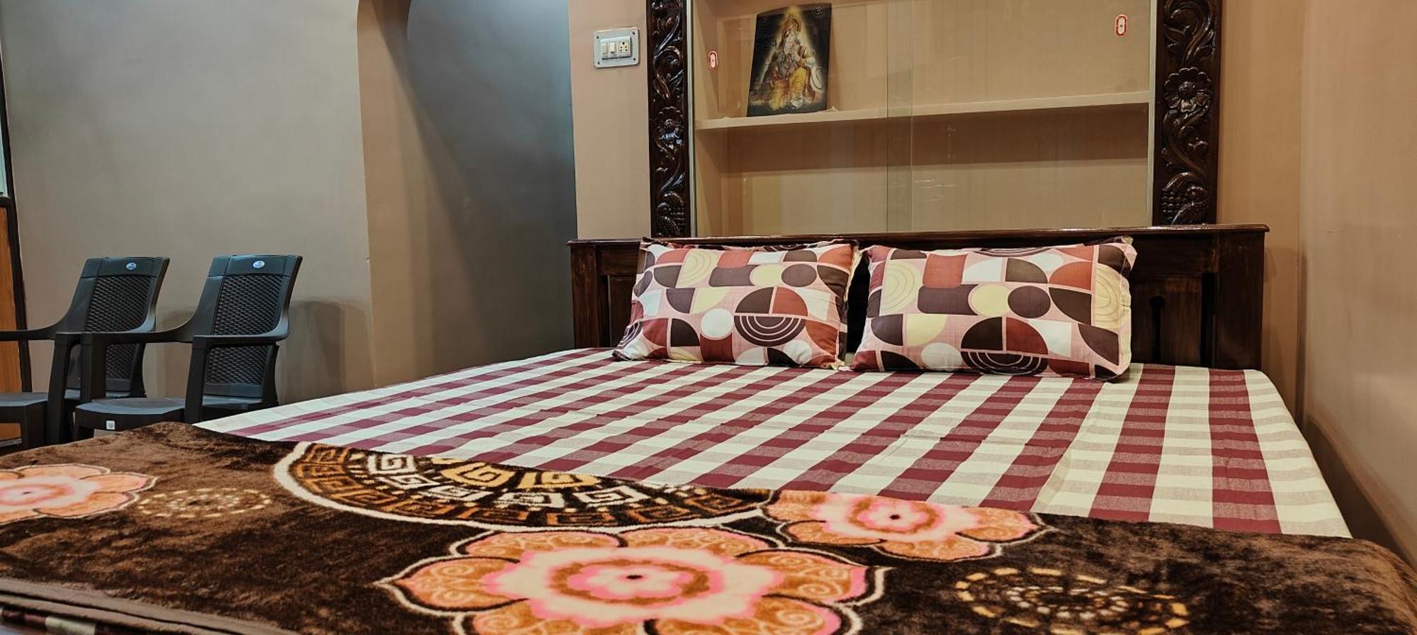 Guru Krupa Home Stay Тируваннамалай Экстерьер фото